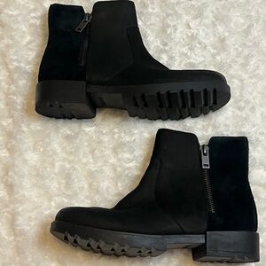 Sorel Women's Emelie II Black Boots Size 7